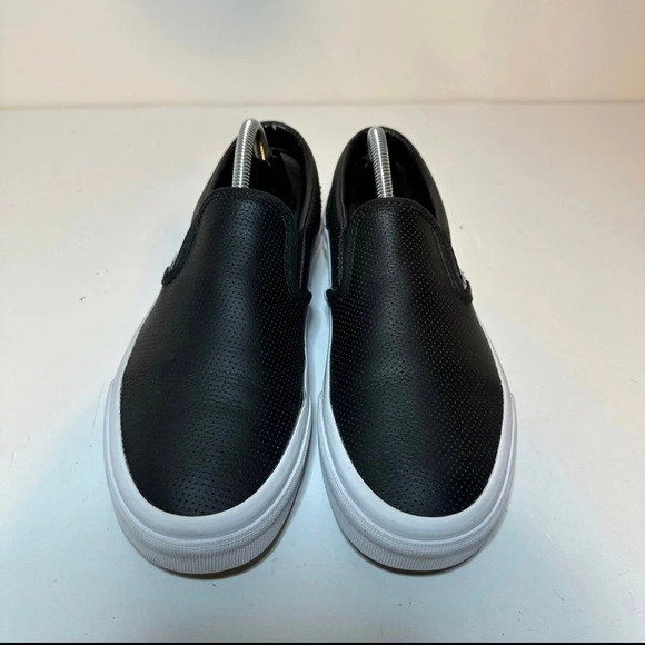 Vans classic slipon Perf leather shoe black size women’s 7 perforated 216 Box 25 - Picture 6 of 10